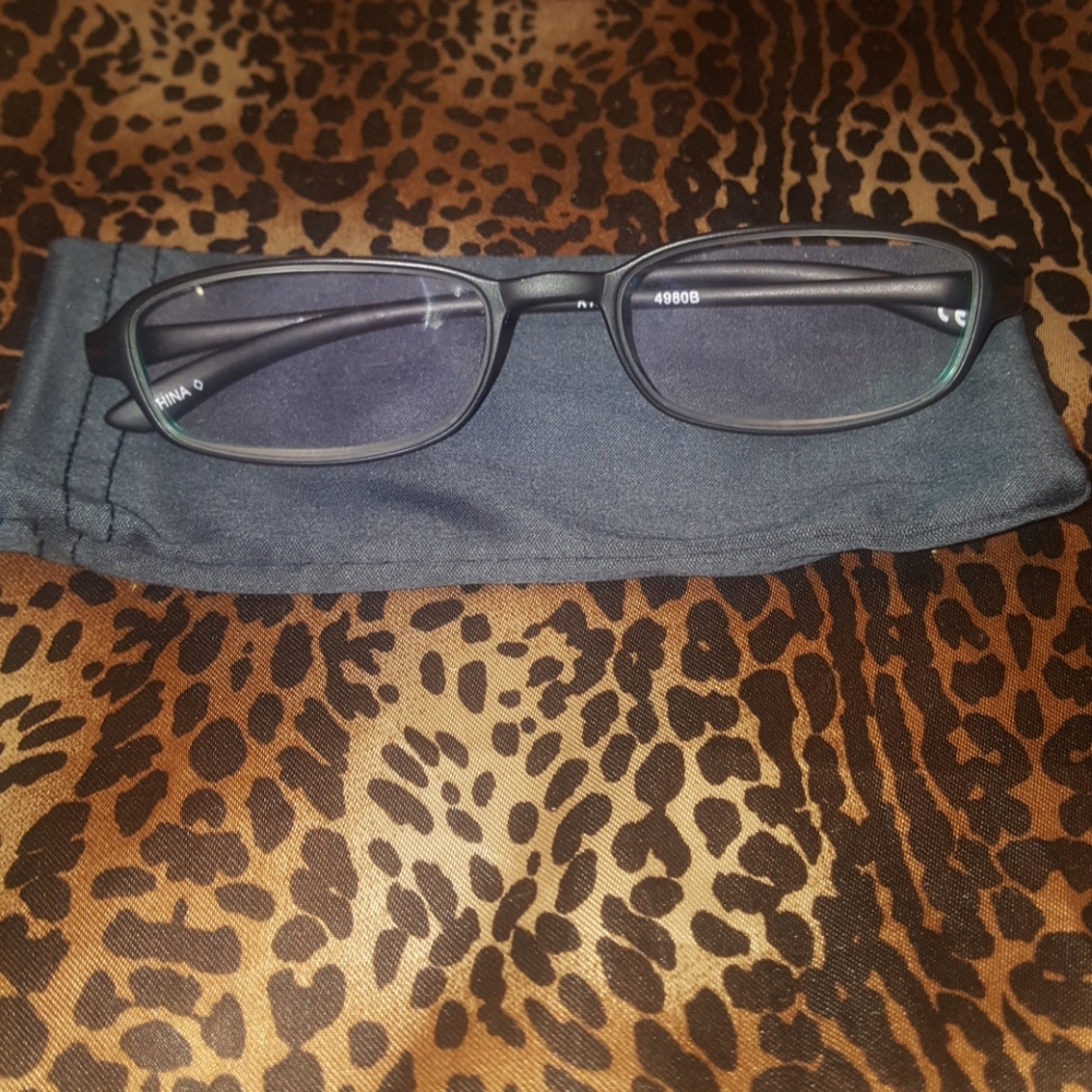 +2.50 Dark Brown Reading Glasses W/Case